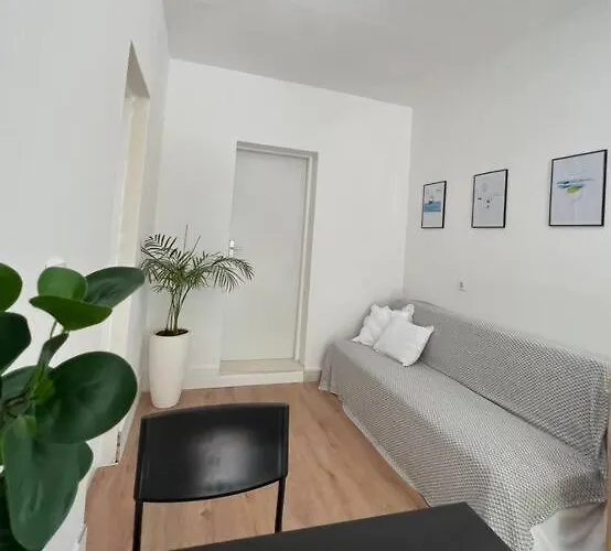 Dom wakacyjny Kucica Uz S Privatnim Dvorom Vinišće