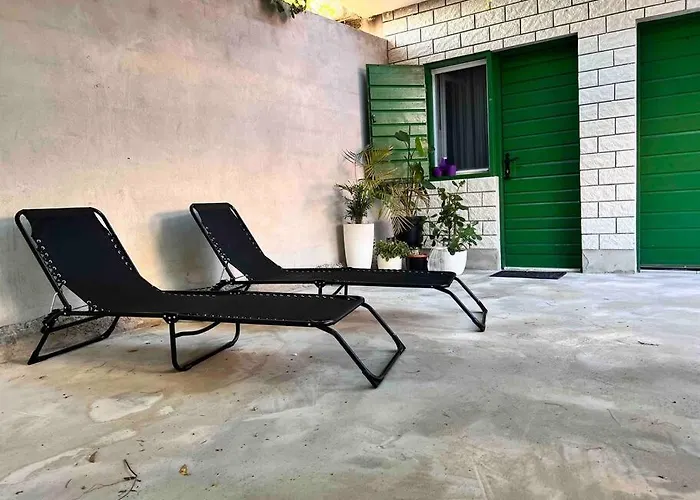 Kucica Uz S Privatnim Dvorom Dom wakacyjny Vinišće