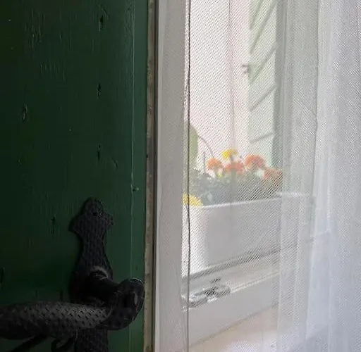 Kucica Uz S Privatnim Dvorom Vinišće